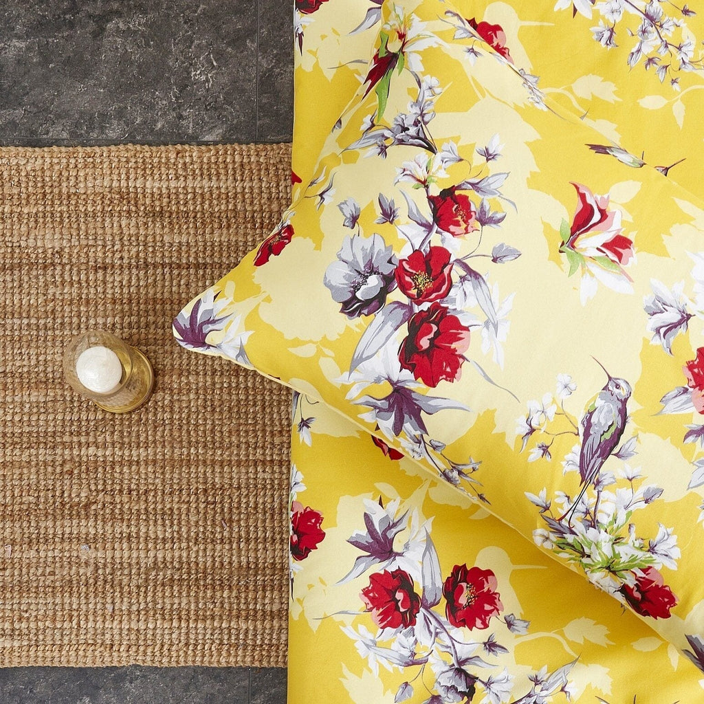 DaDa Bedding Sunshine Yellow Hummingbirds Floral Fitted Bed Sheet w/ Pillow Cases (JHW-925)