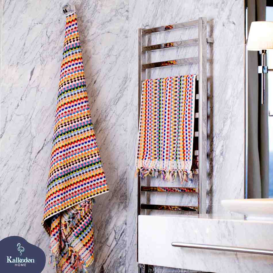 Pom Pom Bath Towel